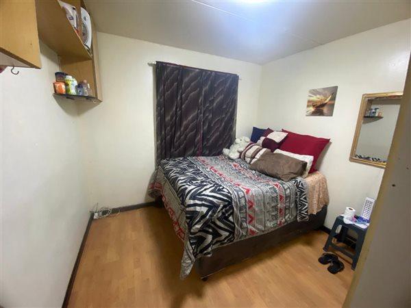 2 Bedroom Property for Sale in Maitland Western Cape